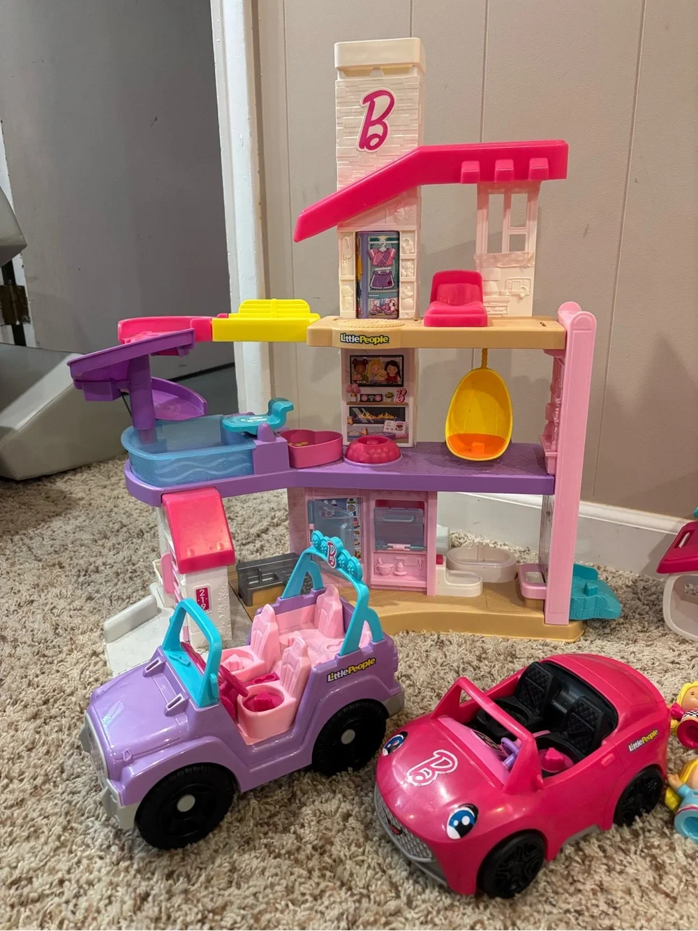 Barbie Little People Lot